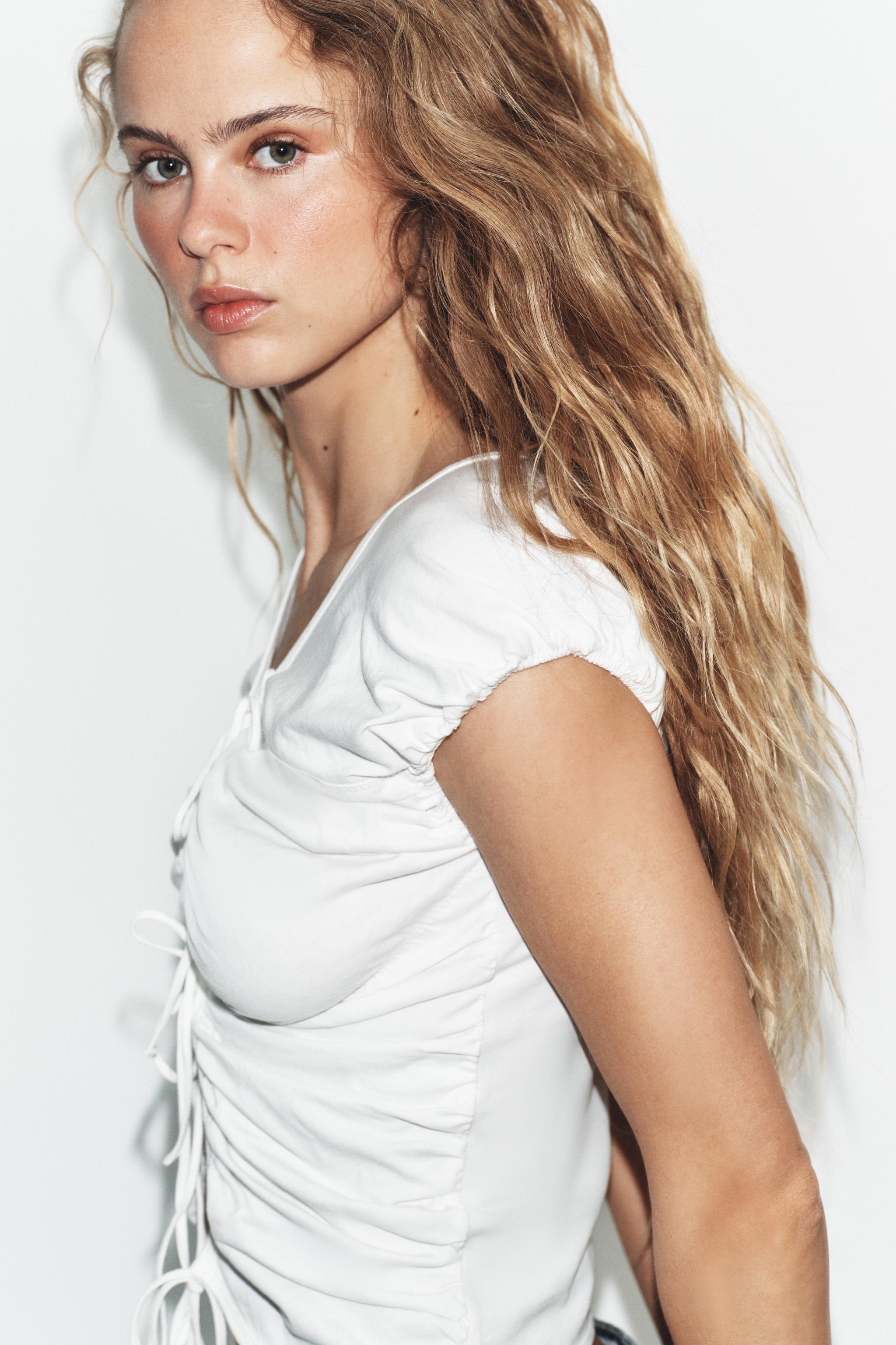 TOP PLIS LACETS